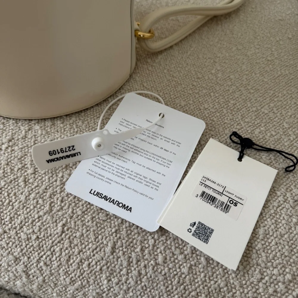 Jacquemus Le Petit Tourni Bucket Bag In Cream. Pristine! - Picture 7 of 16